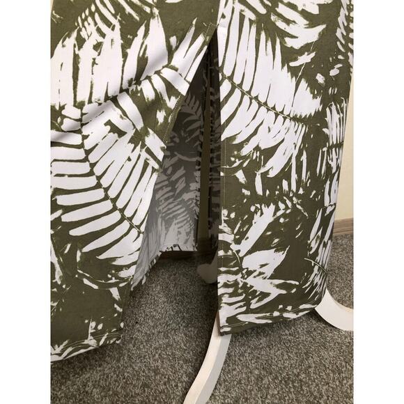 Chico’s Travelers Palm Leaf Print Maxi Dress Green & White Sleeveless Tropical - Picture 8 of 16